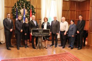 Changement de la dénomination de l’institution Dévoilement plaque cabinet lieutenante gouverneure du québec