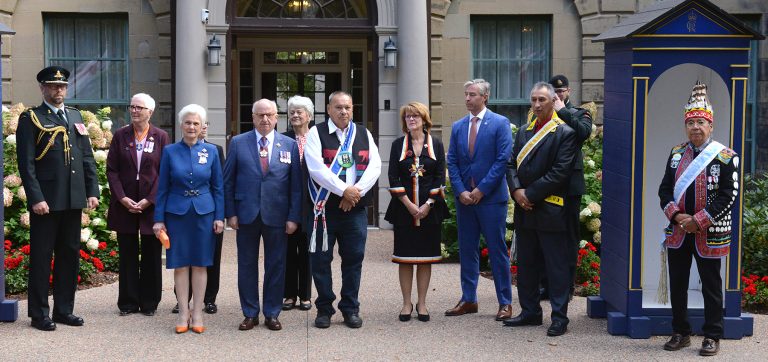 La réconciliation en action Levée du drapeau pour l'anniversaire du Traité paix et amitié à Halifax (1er octobre 2024)